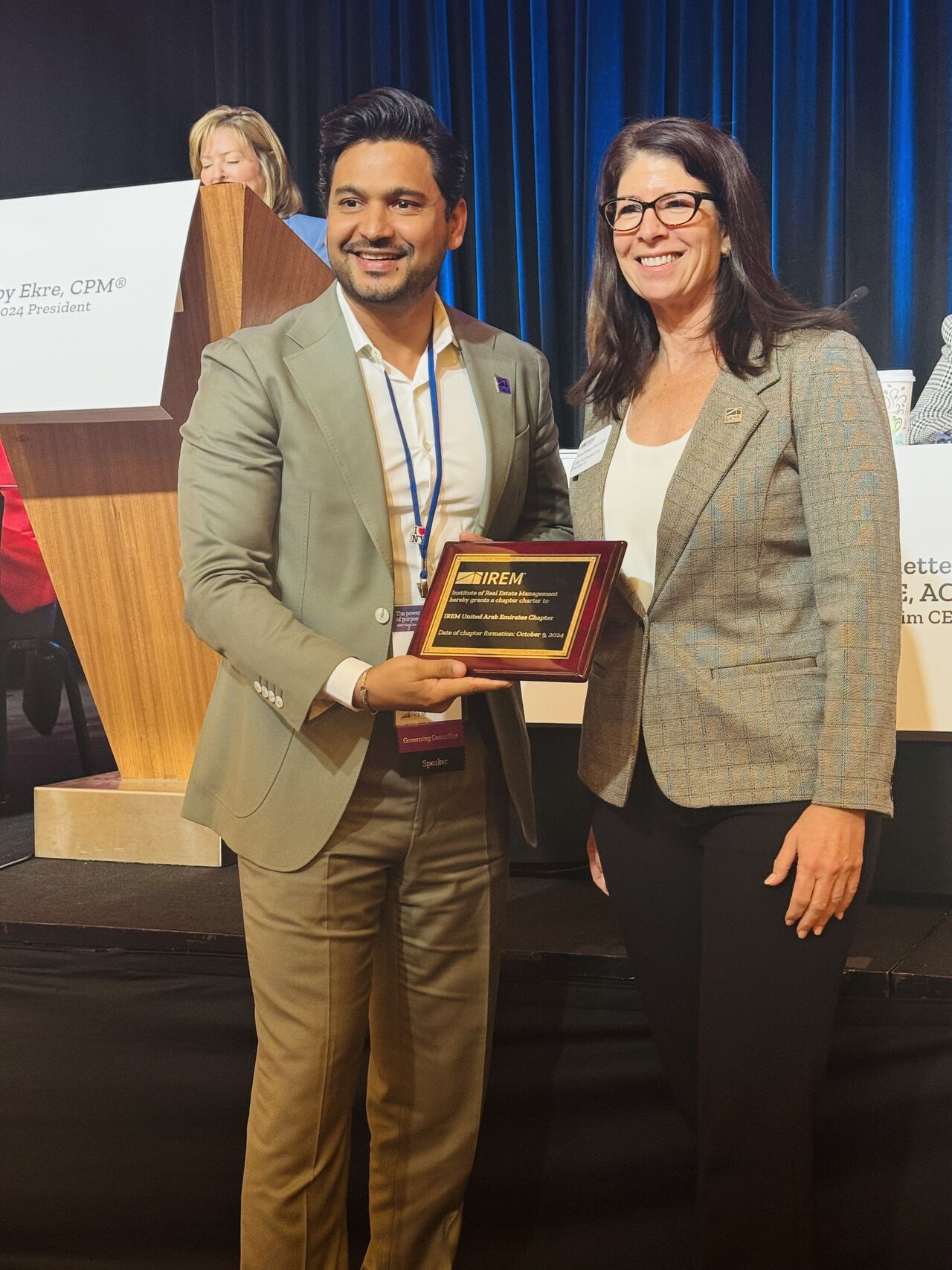 Presentation of new chapter plaque for the UAE